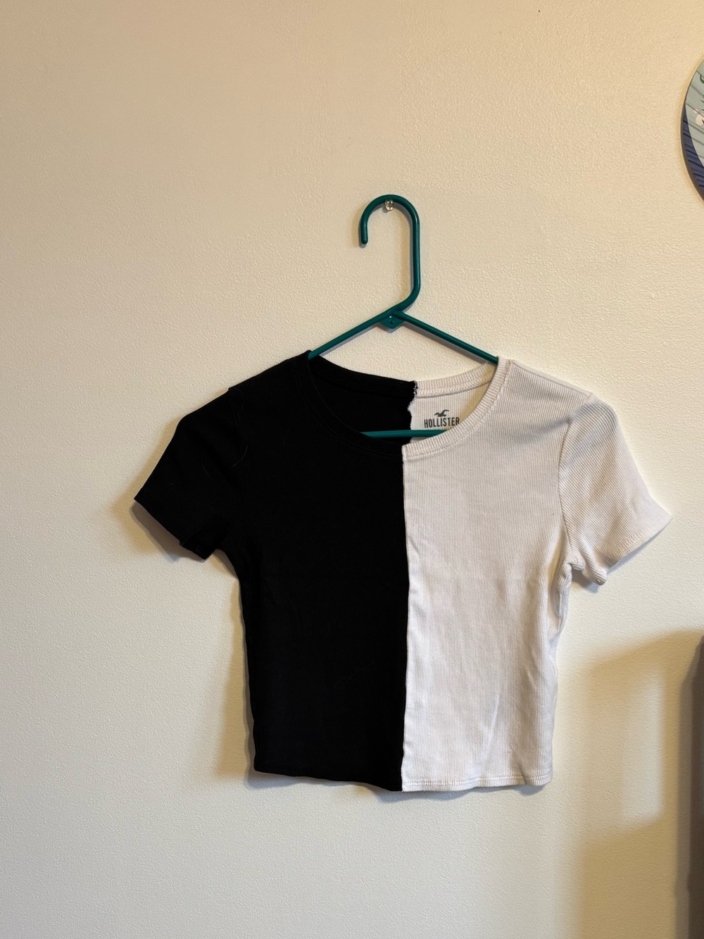 Hollister color block cropped baby tee